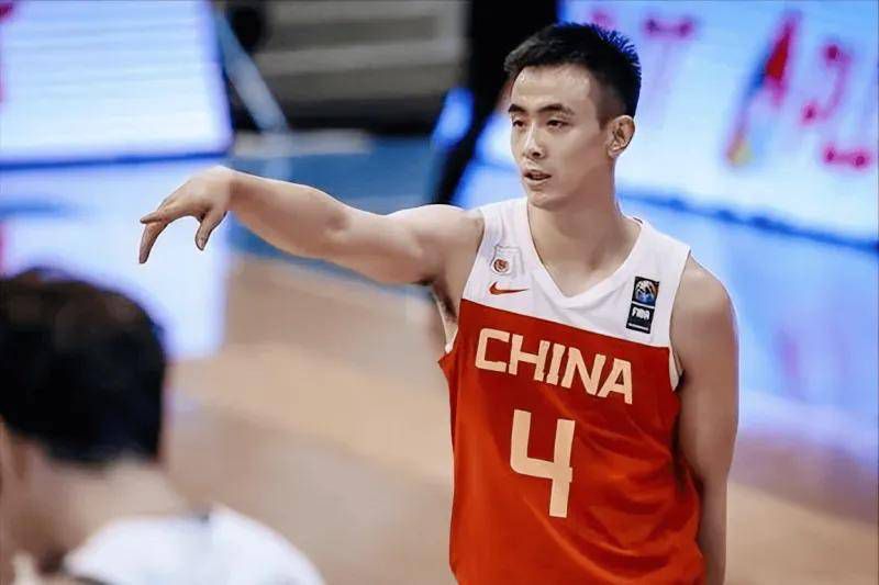 影片中“公安九课”成员陀古萨的饰演者黄经 网曝《攻壳机动队》过审 同步北美的可能性不大 2017-03-01 由“寡姐”斯嘉丽·约翰逊主演的真人版《攻壳机动队》即将于本月底北美开画，由于该片基调比较灰暗，血腥暴力镜头不少，能否引进一直牵动着内地影迷的心。