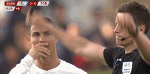 ” 郭书瑶露胸短裙可爱亮相 称赞林依晨为心中女神 2013-08-23 由郭书瑶所主演的两部电影《志气》、《大野狼和小绵羊的爱情》顺利通过金马第一阶段初选，演技大跃进获得一致好评，瑶瑶兴奋表示：“很开心，感谢大家的肯定。