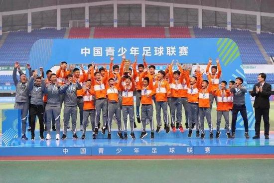2026-02-17 艾玛·沃特森首谈与J·K·罗琳决裂：我愿意坐下谈谈2025-09-25 墨菲回应出演伏地魔：我对自己的鼻子满怀眷念！