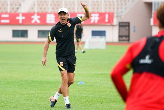 双工作室运营模式将得以保留。