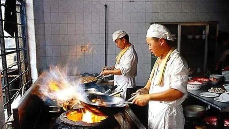 讲述同一世界观全新故事 6 马律师回归！