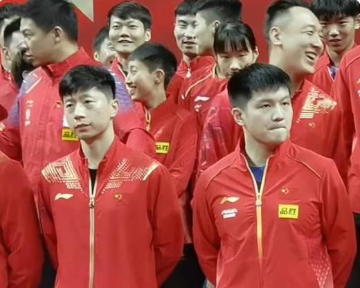 _电影策划_ 消息 首页 新闻 视频 大片 影库 CCTV6 VIP影院 搜索 电影 星闻 独家 更多 专题 图片 视频 滚动 首页 新闻 大片 影库 CCTV6 VIP影院 客户端 电影网>新闻>原创深度策划 62岁布拉德·皮特归来 这部为何是好莱坞开年最高？
