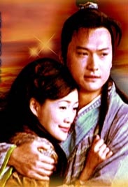 正是在这样的关键时刻，毛主席在延安窑洞里写下了《论持久战》提出了“兵民是胜利之本”的著名论断，指明了让侵略者陷入人民战争汪洋大海之中的必胜之路。